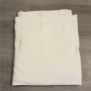 Elegant Concierge Oversized Throw/Blanket